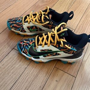 Nike Kids Multicolor cleats with Yellow Laces